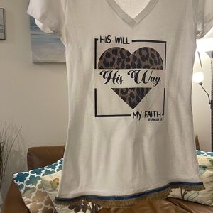 Woman’s size medium v-neck tee shirt for sale